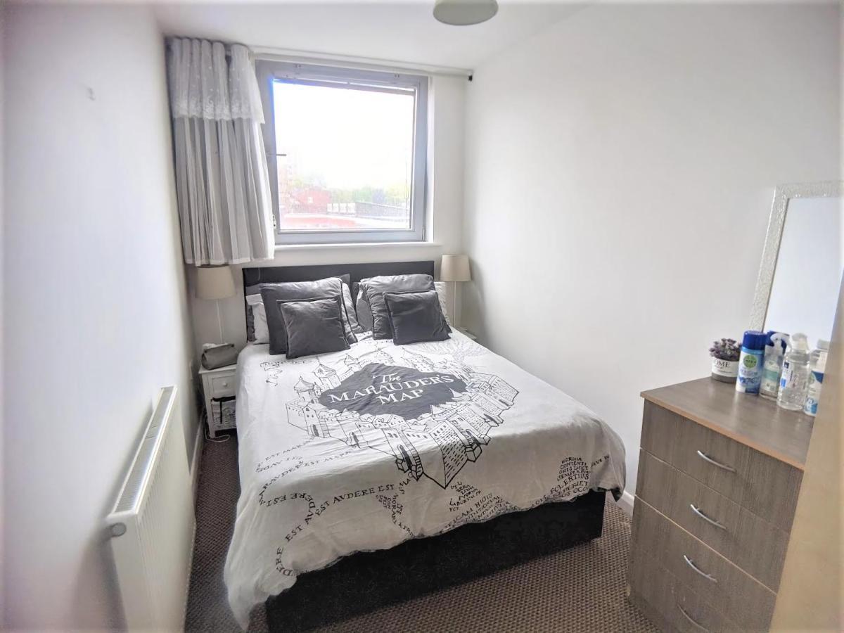 Large 3 Bedrooms In Liverpool City Centre, Free Parking Kültér fotó
