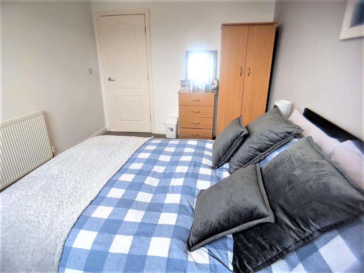 Large 3 Bedrooms In Liverpool City Centre, Free Parking Kültér fotó