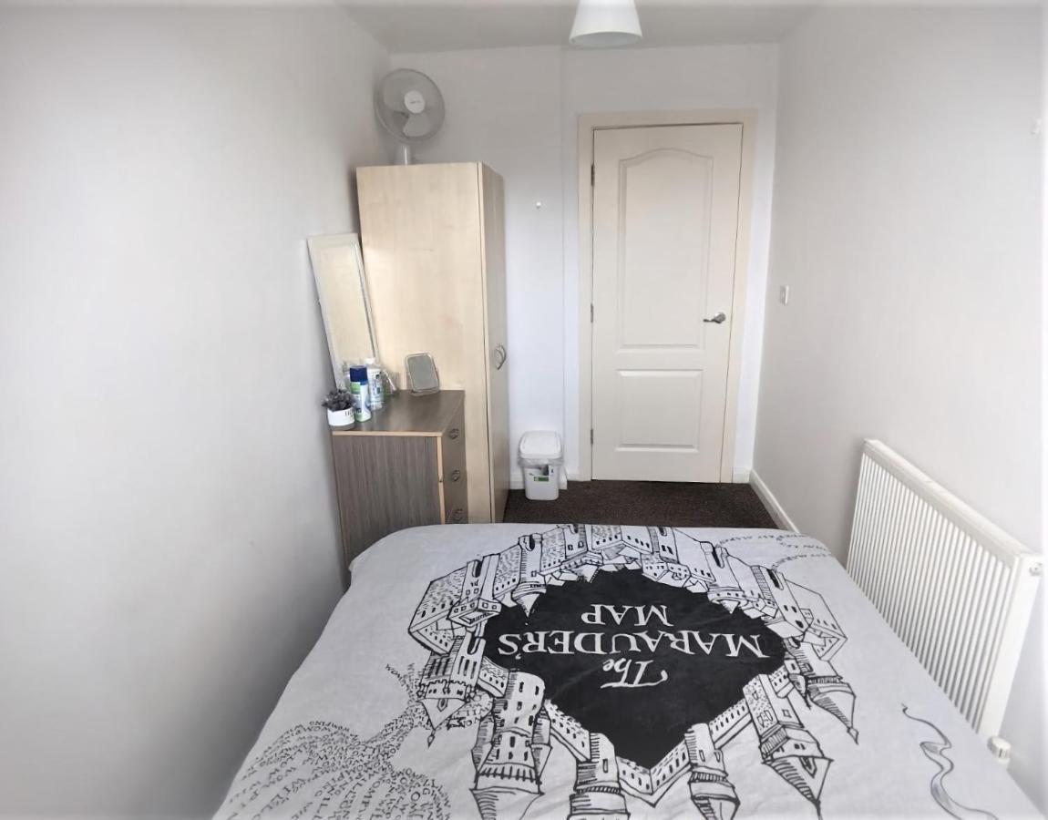 Large 3 Bedrooms In Liverpool City Centre, Free Parking Kültér fotó